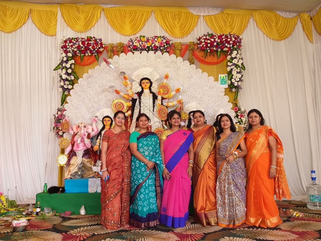 Idol and group, Varthur Bengali Association (VBA)